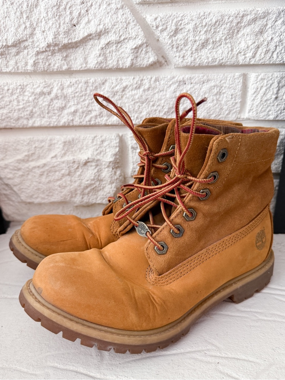 Timberland Women's Wheat Suede Lace-Up Boots with plaid Pendleton lining